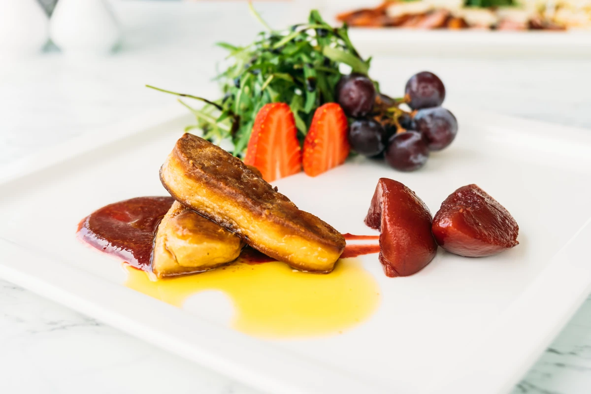 La Protection Animale dans la Production de Foie Gras : Enquêtes et Enjeux Juridiques